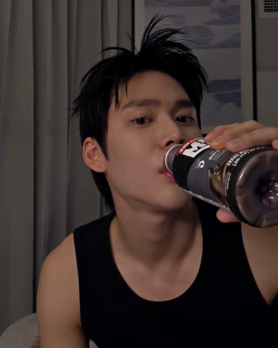 หน้าหนาว 2/10
หน้าติ๋มมีแฟนหล่อ 1000000/10