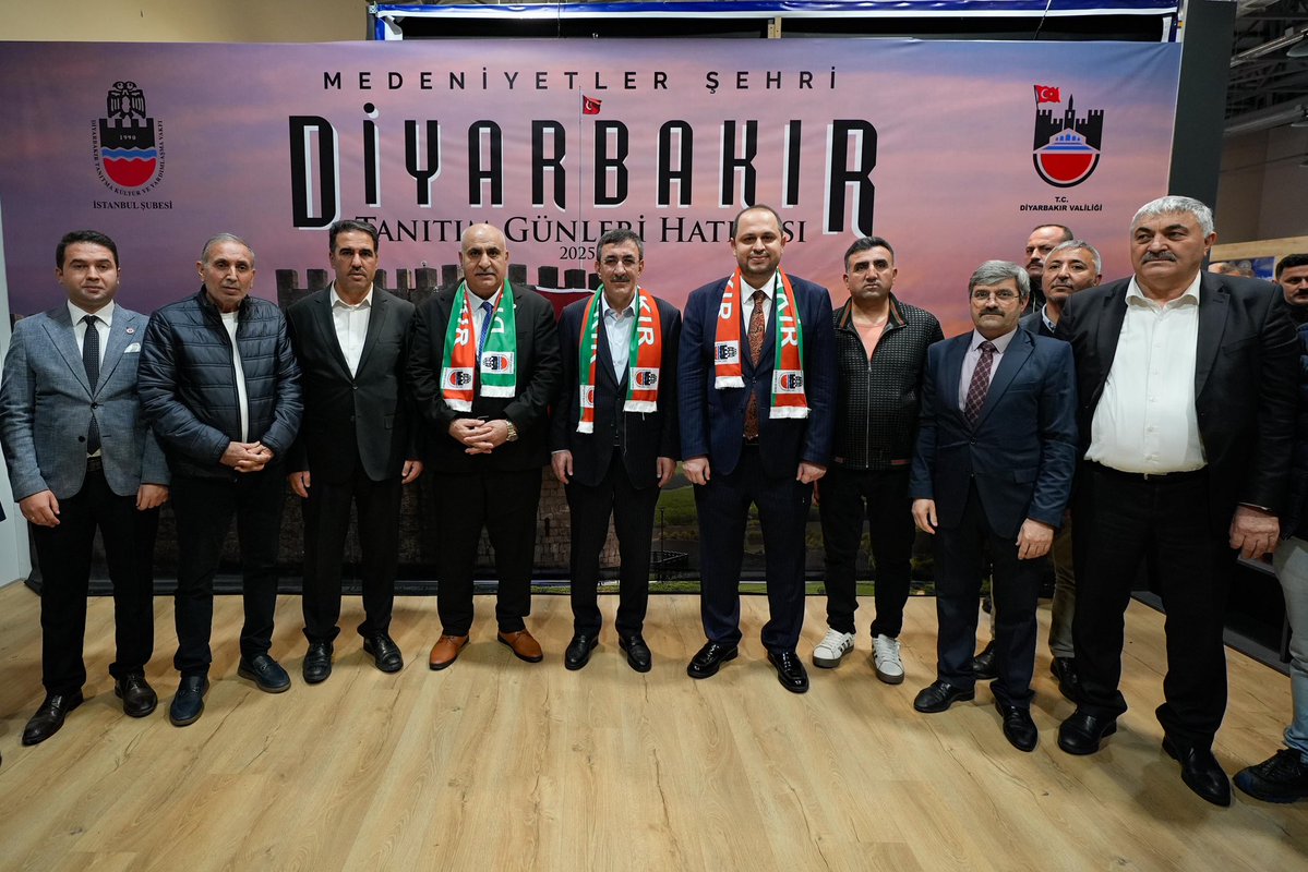 _cevdetyilmaz's tweet image. Diyarbakır Tanıtma Kültür ve Yardımlaşma Vakfı ile Diyarbakır Valiliği tarafından İstanbul Atatürk Havalimanı Millet Bahçesi’nde düzenlenen “Diyarbakır Tanıtım Günleri 2025” programında Diyarbakırlı hemşehrilerimizle bir araya geldik.

Tarihî mirası, kültürel zenginlikleri ve…