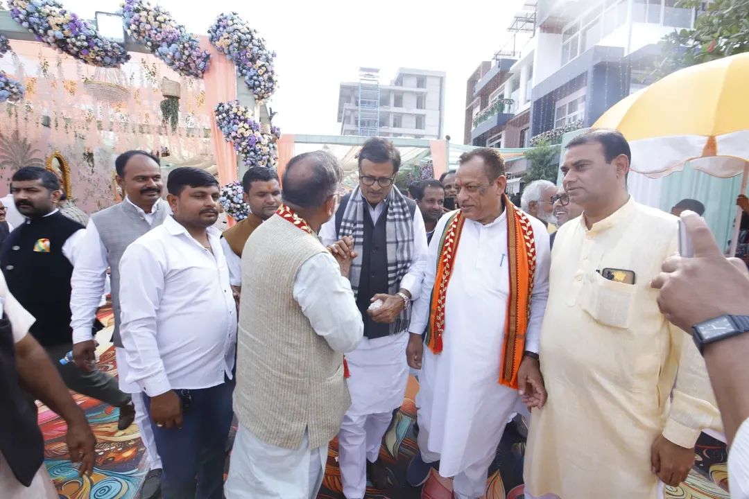 Rajendra4BJP's tweet image. आज पाली में माननीय लोकसभा अध्यक्ष श्री ओम बिरला जी की गरिमामय उपस्थिति में भाजपा के प्रदेश अध्यक्ष श्री मदन राठौड़ जी के सुपुत्र के वैवाहिक कार्यक्रम में शामिल होकर सुखद वैवाहिक जीवन हेतु शुभकामनाएं प्रेषित की। 
#Pali @ombirlakota @madanrrathore