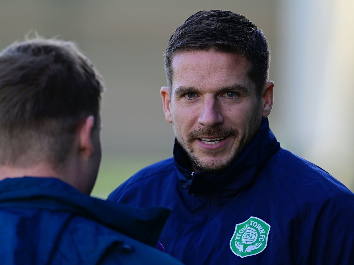 Pre-match media duties for the gaffer. 📸

#YTFC 💚