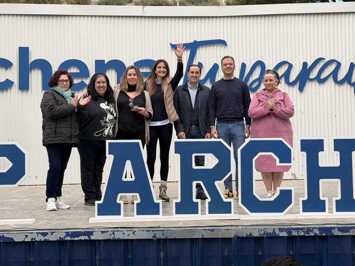 PPArchena's tweet photo. 🏅El acto contó además con reconocimientos a militantes comprometidos y homenajes póstumos, así como con la presencia del vicesecretario de Política Municipal del PPRM, Víctor Manuel López y el presidente del Comité Electoral Regional, Marcos Ortuño.

#PPArchena #Convivencia https://t.co/16EZuSM8G2