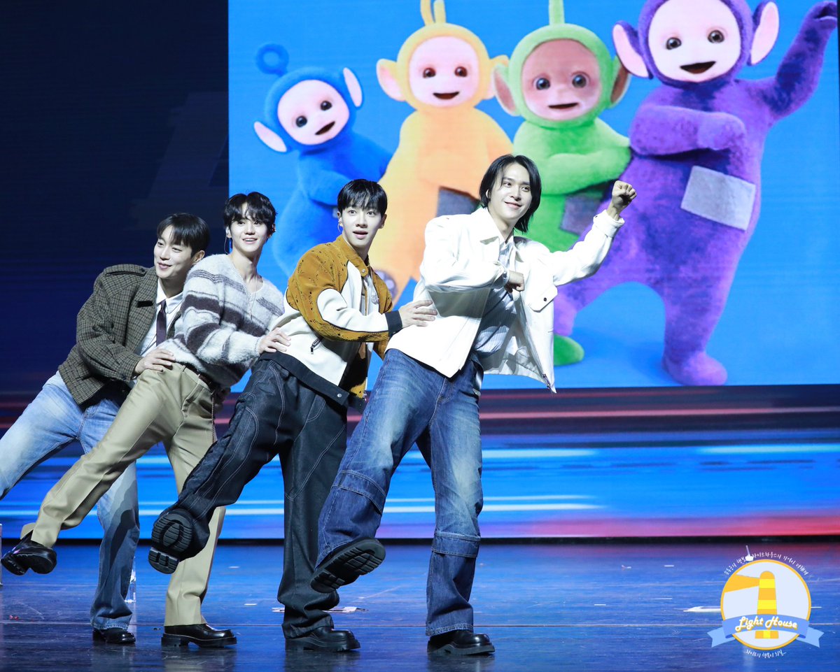 hlxlight's tweet image. i see no difference please