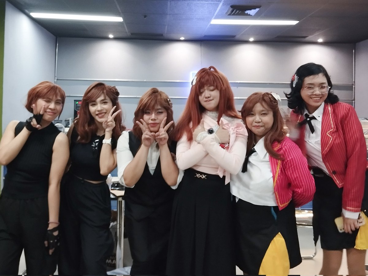 nekumiko's tweet image. my first luke cse!! tysm for the cute kit and fun game jam, @LukeEventsPh ☺️ unexpected win pa nga haha gulat ako kami na lang natira sa hephep hooray! pasensya na rin po sa mga pinag-math namin~

and hello to all rosa cosers mwah will post more pics na lang soon!

#CodeRavenCSE