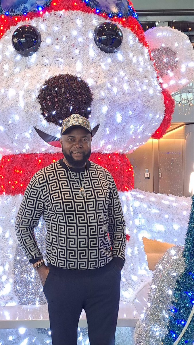 Dbeee3e's tweet photo. Imagine I get 1 million streams on my songs 🎵 this Season, I wish to gift people who needs support the most this season, your sincere support will go a long way 🥰 Tap on song link
https://t.co/13oL6KBpZb https://t.co/jYFxsW1tse