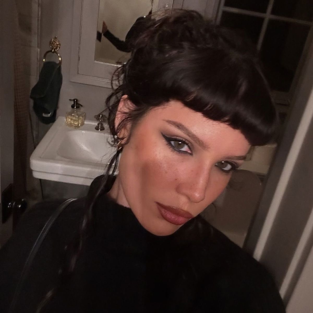 halseysosthink's tweet image. 