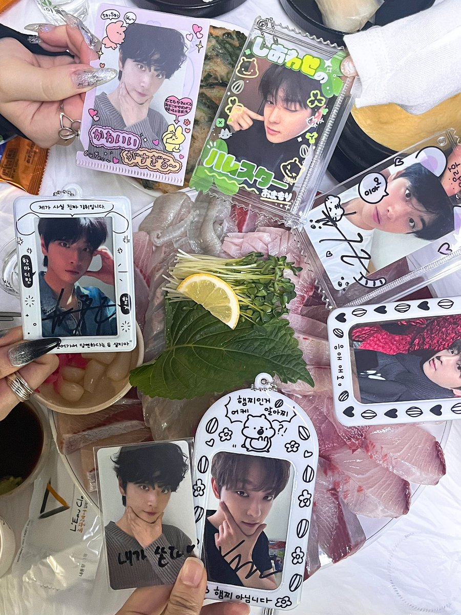 좋아하는 사람들이랑 방어 먹엇서요>.<