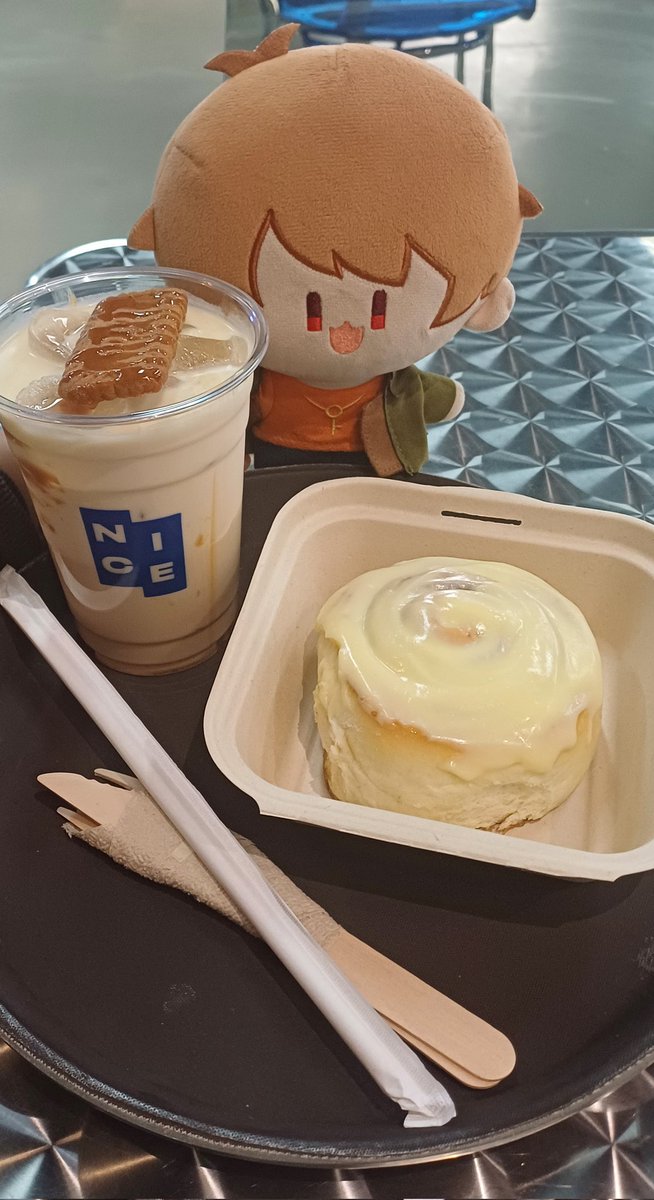 lin_pi3's tweet image. Me &amp;amp; my friend went to our first CSE today at #CodeRavenCSE! Thank you to those who played with us and gave us their fanmade merch!! All the cosplayers looked so cool (we weren&apos;t able to ask for pics because we were too shy ;w;), and thank you to the organisers of @LukeEventsPh^^