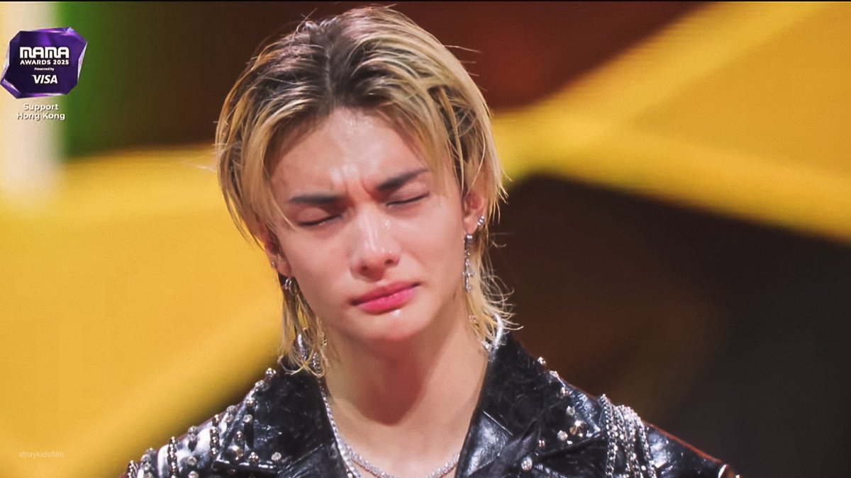 straykidsfilm's tweet image. Album of the Year: STRAY KIDS (MAMA 2025)