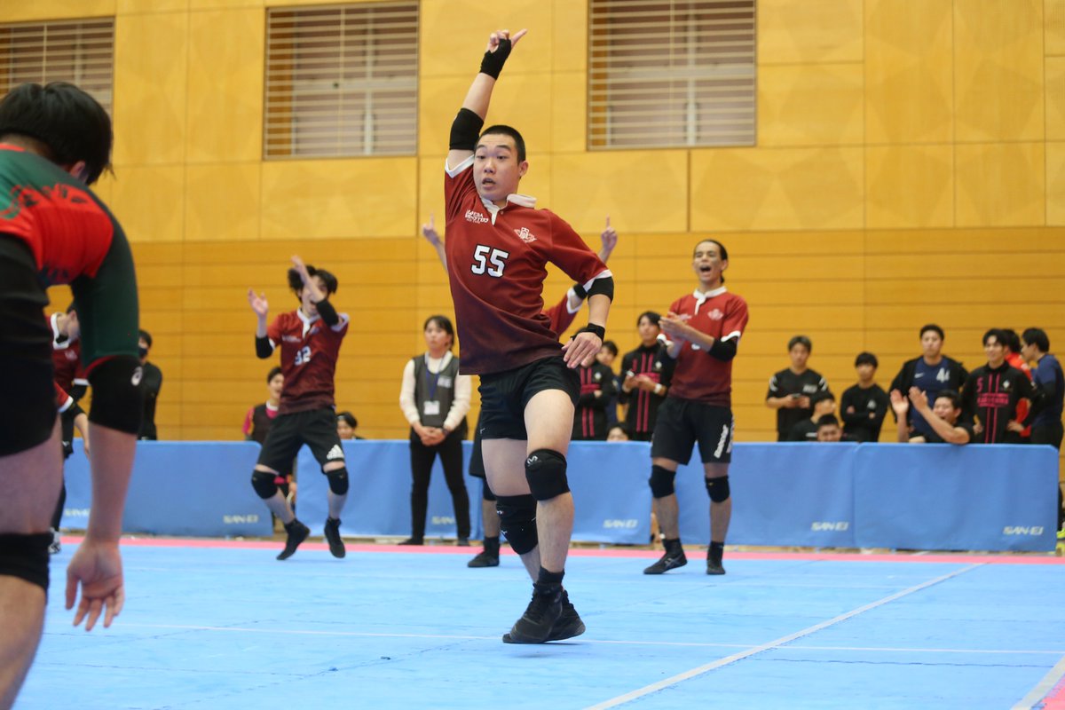 【取材】第35回全日本カバディ選手権大会
男子1回戦「戸山ORIENT 27-41 WASEDA MONSTERS」
今季の早稲田は、過去イチの好印象チーム。個々の能力の高さを感じるチームはほかにあるが、アンティでの狙いの一体感、試合運びの上手さは、抜群。見ていて本当に面白い。