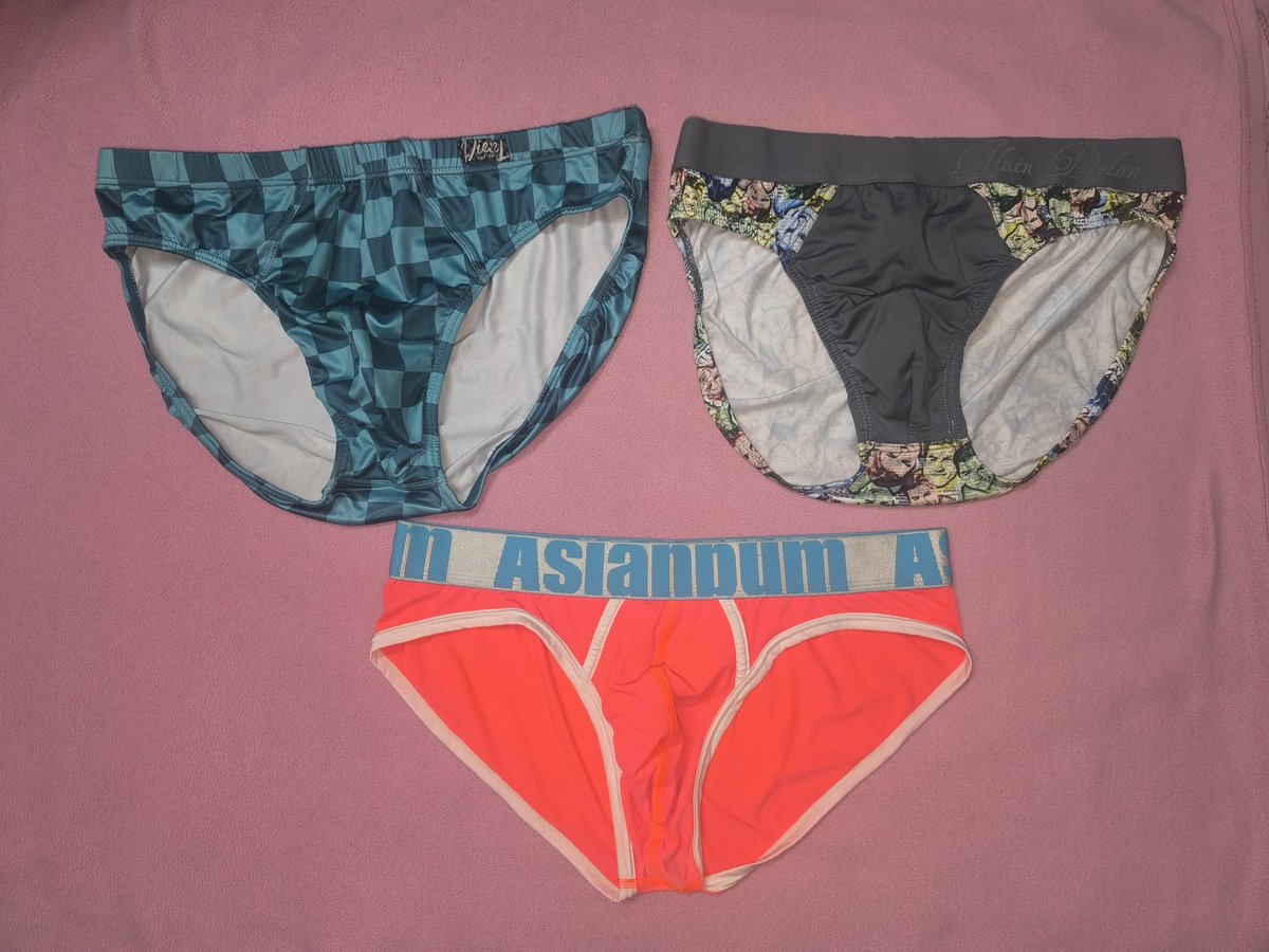_azyazz_'s tweet photo. Size XXL
New item
Brand Alain Delon, Diesel, Asianbum
Material microfiber
RM 10 untuk 3 helai

postage only
SM +RM8, SS +RM16 https://t.co/xJuwaBAHPv