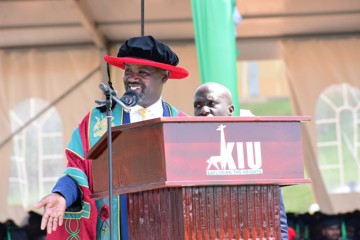 newvisionwire's tweet photo. ๐ #KIU32ndGrad: The Deputy Speaker of Parliament, @Thomas_Tayebwa, representing the President of the Republic of Uganda, H.E. Yoweri Kaguta Museveni, addressed graduates at KIUโs 32nd Graduation Ceremony.
He emphasized that investing in education is a service, not a business, particularly when it benefits the community. He noted that research had often been left to donors, who pursued their own interests, and stressed that KIU should focus on output rather than funding sources, prioritizing sciences and research that drive development.
โSuccess comes from character and working towards your goals, not just contacts. Education is a precursor for individual and community development,โ he added.
#VisionUpdates | #IamKIU | @kiuvarsity