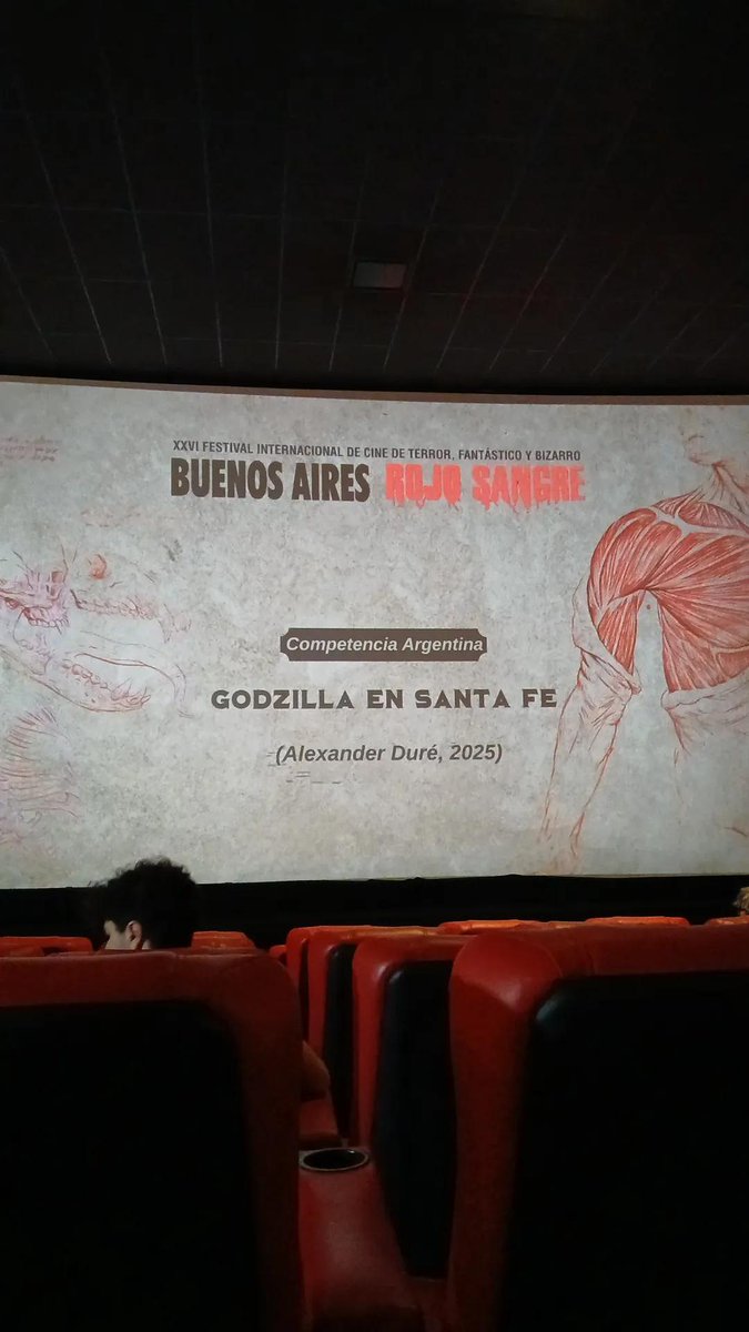 Ayer tuvimos una gran proyección de GODZILLA EN SANTA FE en el BARS. Siempre la proyección es una fiesta (y también siempre termino emocionado hasta el borde de lagrimear)