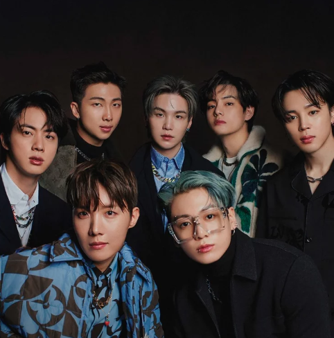 Best Male Group winners at the MAMA Awards each year:

2025: SEVNTEEN
2024: SEVENTEEN
2023: SEVENTEEN
2022: BTS
2021: BTS
2020: BTS
2019: BTS
2018: Wanna One
2017: Wanna One
2016: EXO
2015: EXO
2014: EXO
2013: Infinite
2012: BIGBANG
2011: Super Junior
2010: 2PM
2009: 2PM
2008: