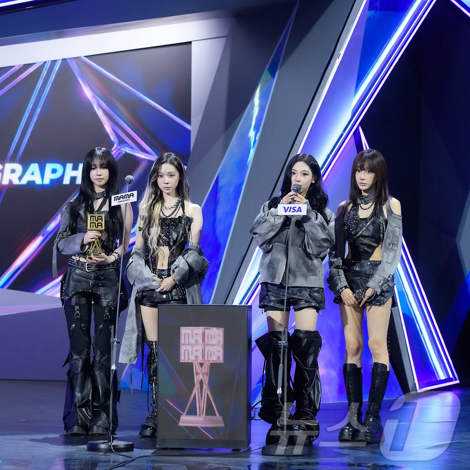 aespa คว้า 4 รางวัลจาก MAMA AWARDS 2025

🏆Fan’s Choice Female Top 10
🏆Best Choreography - Whiplash
🏆Best Dance Performance Female Group
🏆Best Female Group

ขอแสดงความยินดีด้วยนะคะ 🥳

RICH MAN AESPA AT MAMA 2025
#aespaMAMA2025 #GISELLE