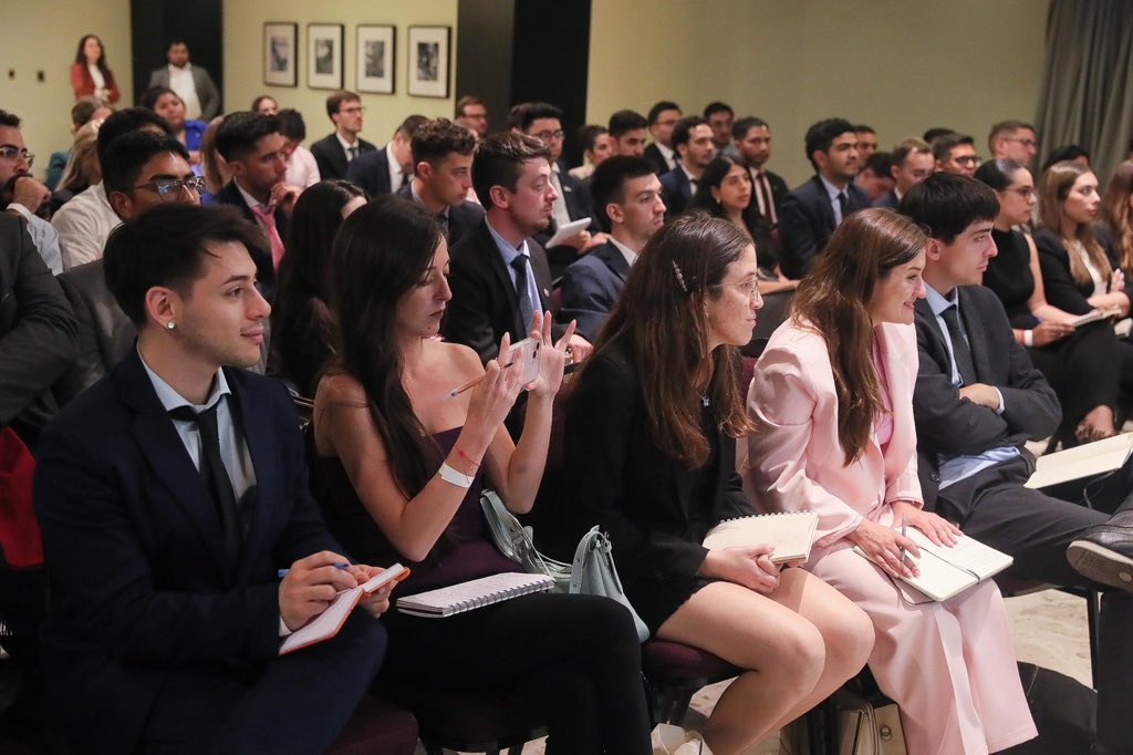 Carlos Sadir tweet media