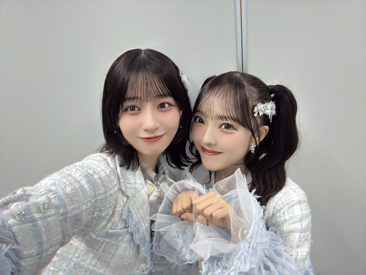 .°ʚ #ノイミー特別公演2025 ɞ°.
2日目ありがとうございましたー！

みんなが沢山ノイミーちゃんを照らしてくれるから、その輝きがいつも私たちの力になっていて…！
今日ステージに立って
私ももっとみんなを照らせる存在でいたいなって改めて思いました✊✨

来年もノイミーのそばにいてね𓂃܀