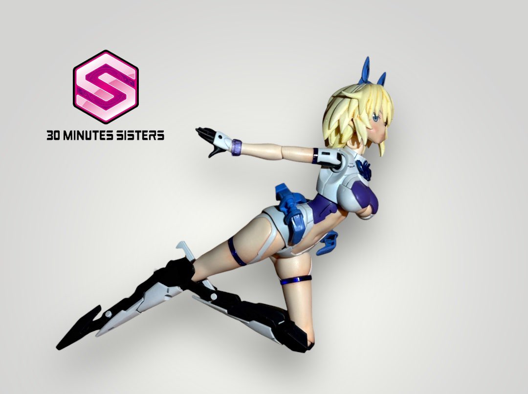 crowma's tweet image. #30MS 
スプリントコスできた！
手足はフロートユニットにしたけどこれ自立しにくいね…
頭は付属のやつもいいんだけど余ってたユフィアちゃんのオマケ頭にした。こっちの方が活発で早く動きそうで良い