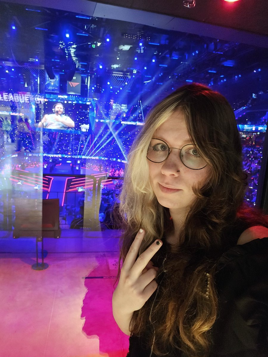 Miella - Twitch.tv/Miella tweet media