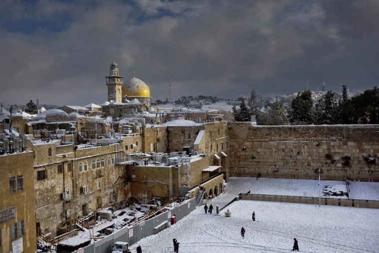 Mohammad died years before Jerusalem was conquered. He never set foot there.

The entire islamic claim to Al Aqsa is based on his dying hallucinations of a "farthest mosque", which were exploited by his followers years later to justify defiling the holiest site in Judaism.