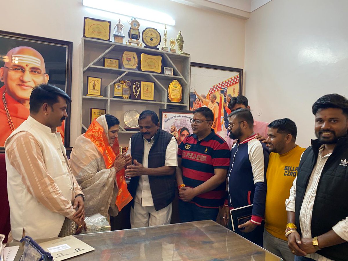 BBormundla's tweet photo. #प्रवास_जिला_शाजापुर

नव निर्वाचित भाजपा प्रदेश मंत्री स्वागत जिला शाजापुर*
शाजापुर जिले की शुजालपुर विधानसभा के शुजालपुर ग्मंडल के बूथ क्रमांक 226 पर BLA 2 श्री  चेतन जी परमार पार्टी पदाधिकारी की उपस्थिति में बैठक कर कार्य https://t.co/IwTS22XsM4