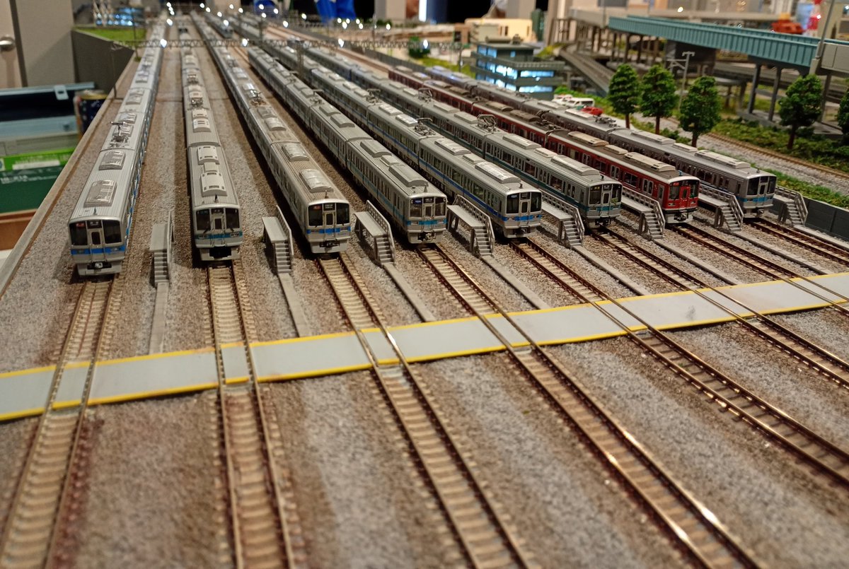 seno_railway's tweet image. 本日、KYOの駅(@KYOnoEKI)さん1階2階貸切で第2回小田急運転会を開催😊

2次会まで非常に楽しかった！

各種小田急(乗入れ)車、そして1000、2000形がこんなに！
壮観でした😆

皆さまの車両はRT先の各参加者の投稿をご参照頂けたらと思います。

ご参加の皆さま、KYO様、本日はありがとうございました😊