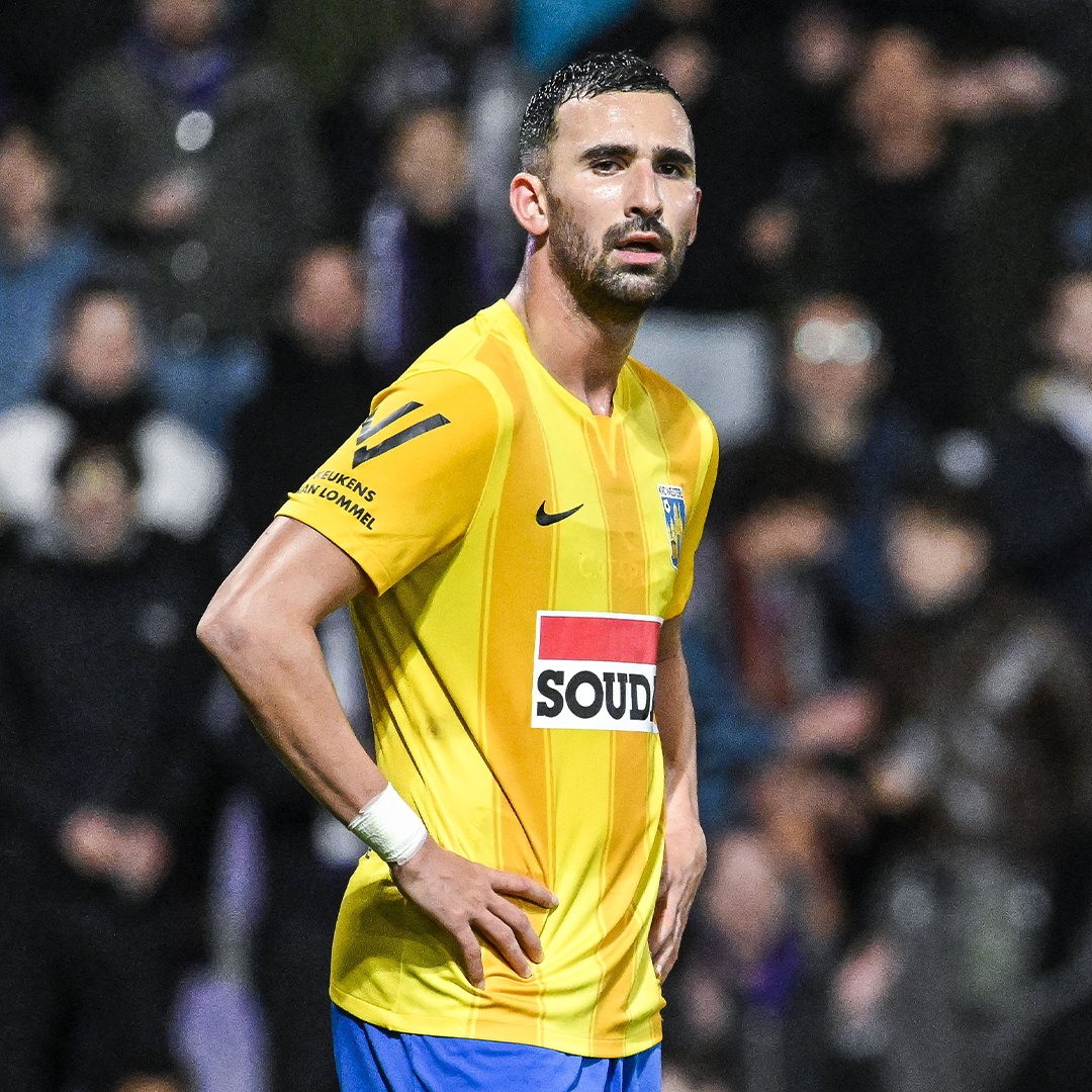 DAZN_BENL's tweet photo. 🇧🇪 FC Dender - KVC Westerlo
🕚 Uitzending vanaf 15u40
📲 De DAZN-app
🔗 https://t.co/BH6sL3t8dX
🎙 @MatthDV
#DENWES https://t.co/9sKxwQsE3C