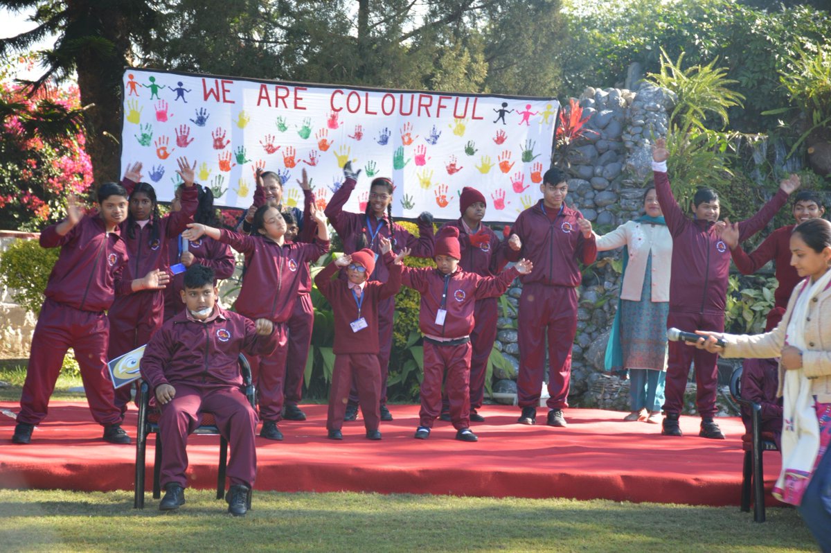 OfficialAwwa's tweet photo. #WeCare #Motivate_Facilitate_Empower 

The children, educators, and support staff of #AshaSchool, #Udhampur were warmly welcomed to Taramount by Mrs Shinei Sharma #RegionalPresident #AWWA #NorthernCommand for a fun-filled morning. The Children with Special Needs enjoyed multiple activities and expressed their creative self. 

@NorthernComd_IA