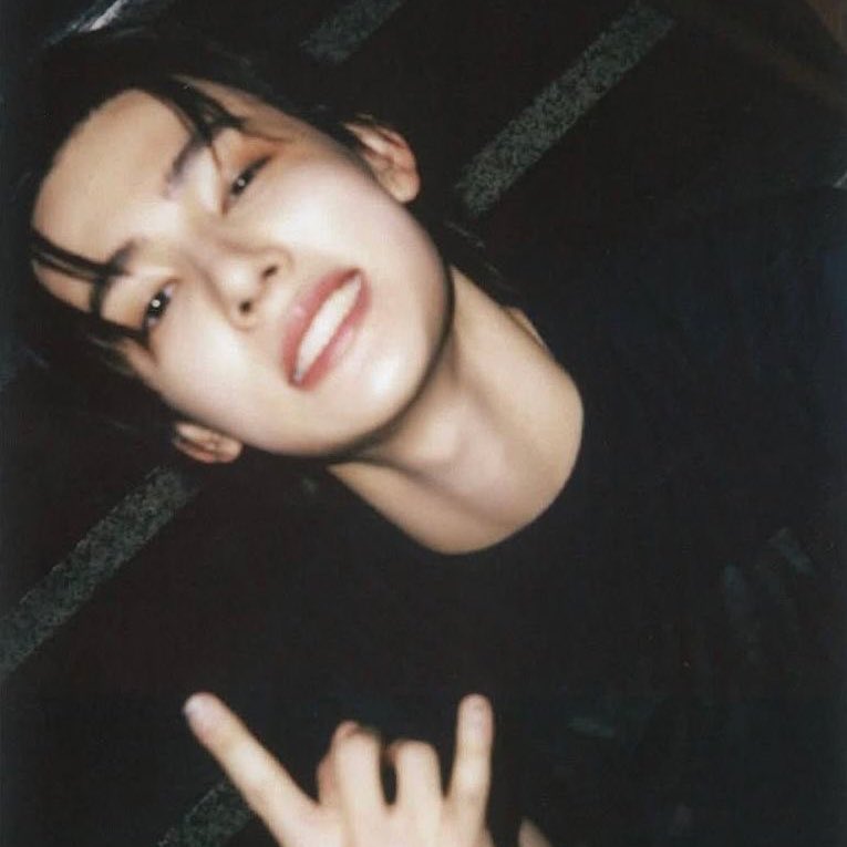 ryuuder's tweet image. .                       #promotwt 

     ryuu  or  ruru      Ꮺ  16      cn  bi  intp 
       he     ╱      him𓈒         ᛝᛝ     multif
                 ꕀ       ꒰     IFB!!!    )゛

        #eyekontwt  #codtwt   #anitwt 
          #coertwt  #kpoptwt  #yuritwt
.