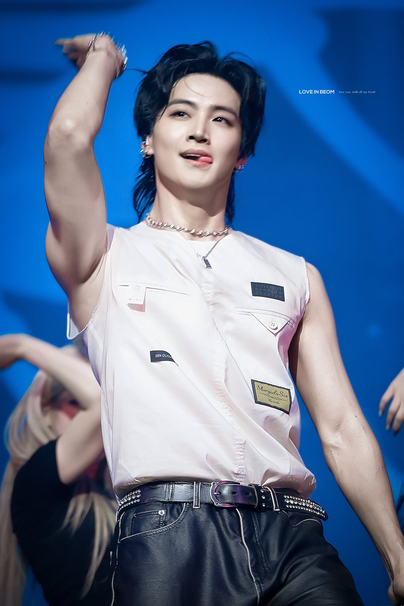 LOVE IN BEOM🪄 tweet media