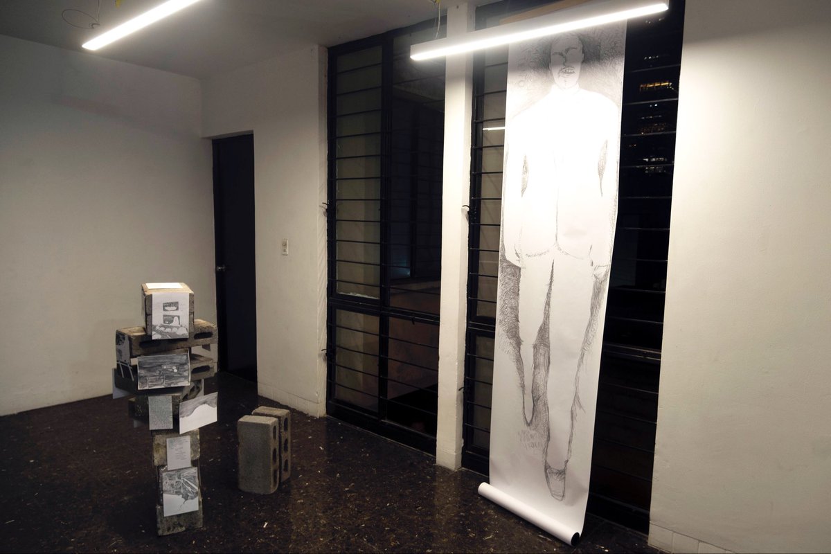 transliterado's tweet photo. Acompañamiento curatorial de Transliterado para ONCE85, plataforma autogestiva que busca incentivar la producción artística a través de tallereos entre artistas de diversas disciplinas. PARTE 3. SEMPER DESCENDENS > César Herrera, Laiza Onofre, Emma Omaña, Daniel Loa y Eliud Nava. https://t.co/ij6XoKz1Gu