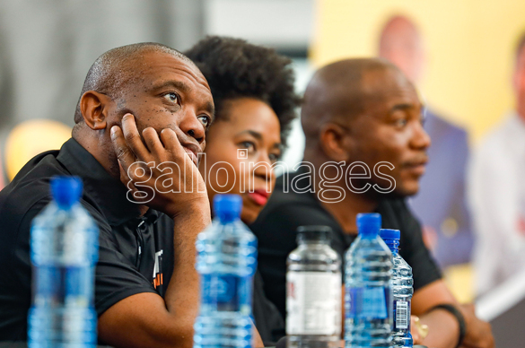 Gallo_Editorial's tweet image. 🗞️Unite for Change Leaders’ Council Address Joburg Mass Meeting

👉 tinyurl.com/muptdxhf

🗣️ @BuildOneSA @Rise_Mzansi @Unite4ChangeZA 

📸 Sharon Seretlo