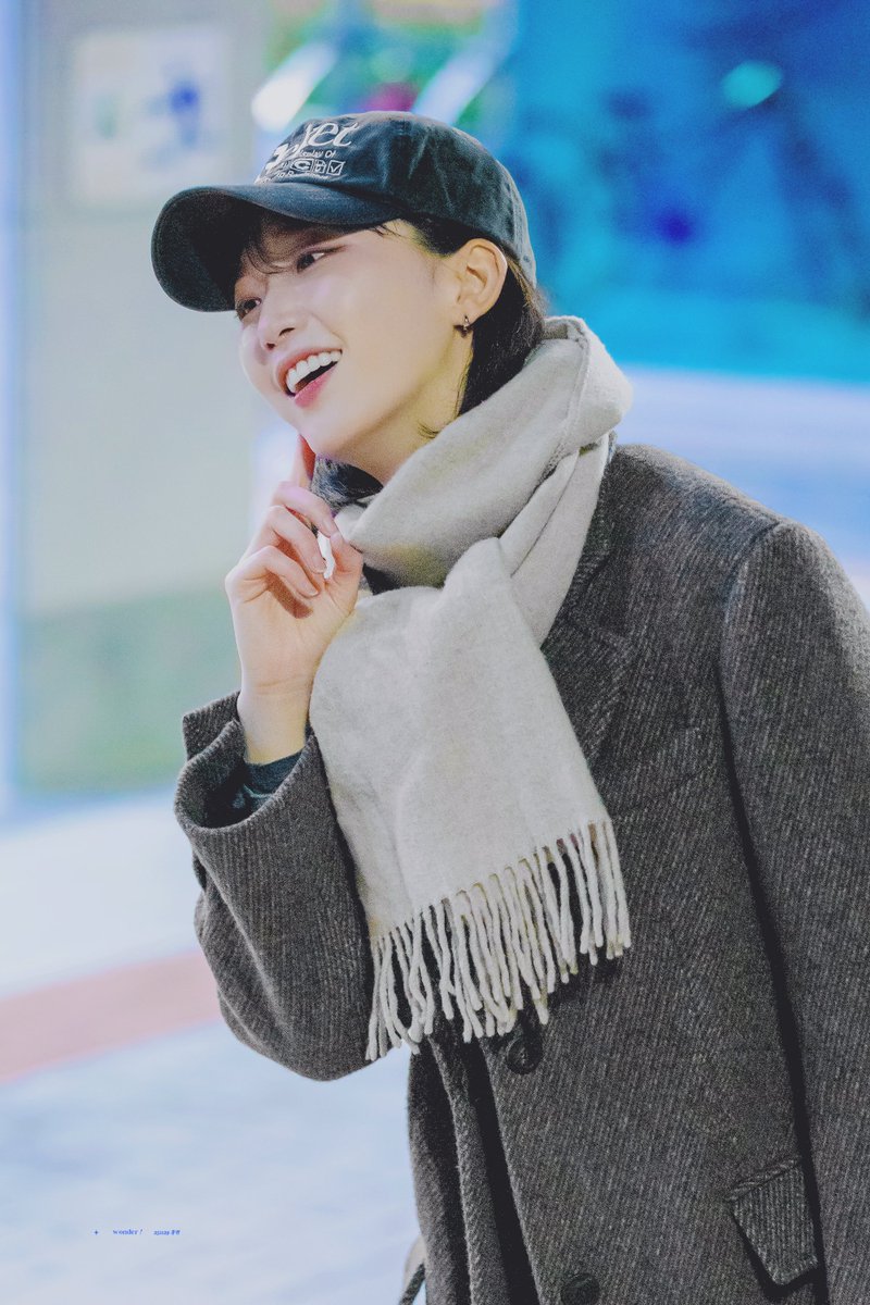 wxnderpic's tweet image. 251129 홍련 용인 퇴근길

#김이후 

어떻게 훙련이가 아기였다가 선배님.. ☃️🩶🩵