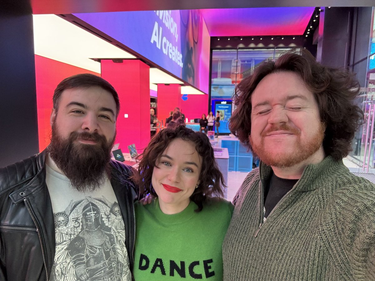 Right we’re here at 95 Oxford Street LONDON playing some games and hopefully winning YOU some prizes 

<a href="/AcerUK_Official/">Acer UK</a> <a href="/PredatorGaming/">Predator Gaming</a> 

#AcerTakeover #IntelGaming #ad