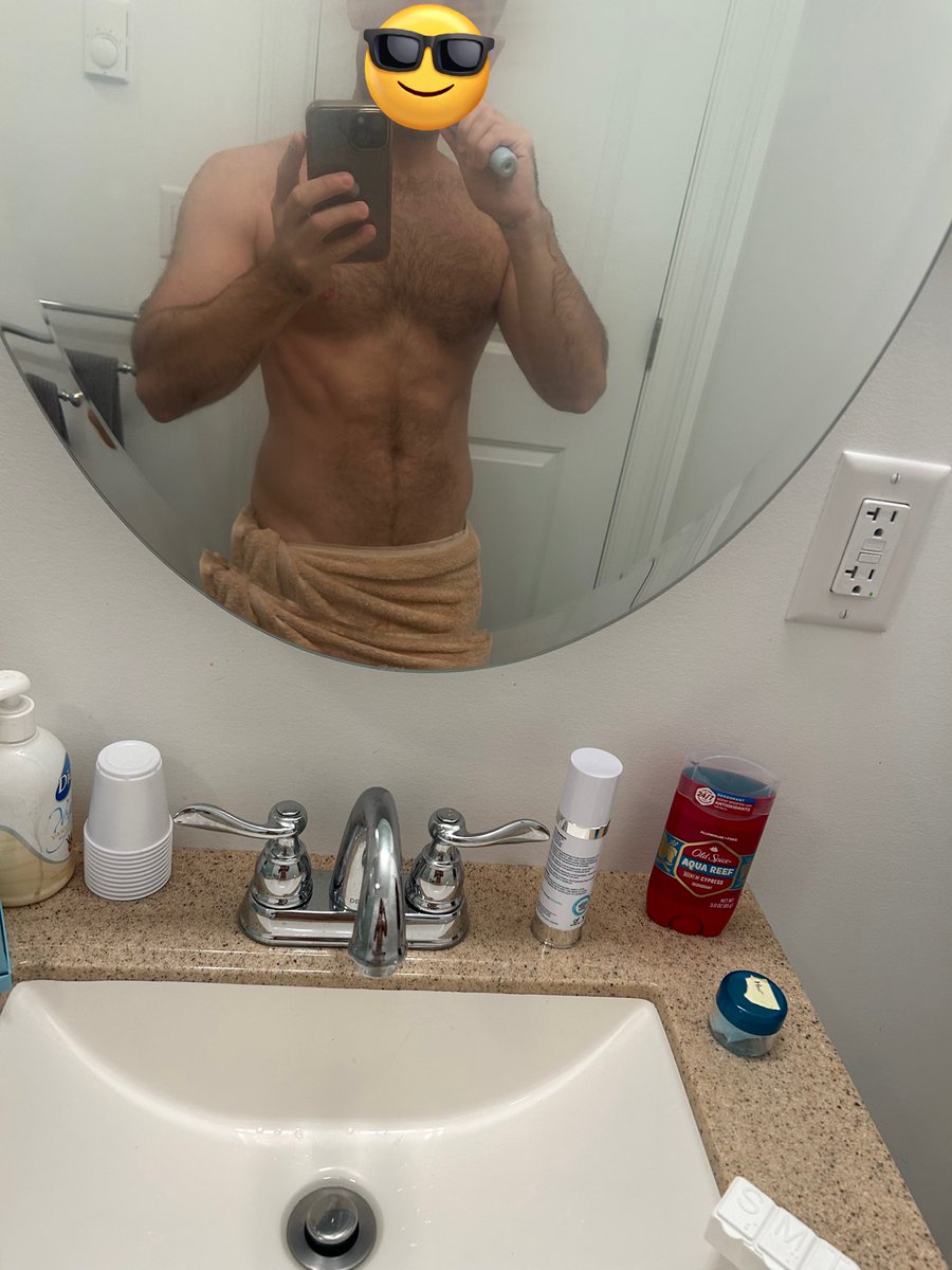 The body of a Man who partied with friends and fucked multiple twinks in NYC last night.

Go look in the mirror to see the loser who jerked off paying for it.
#FinDom