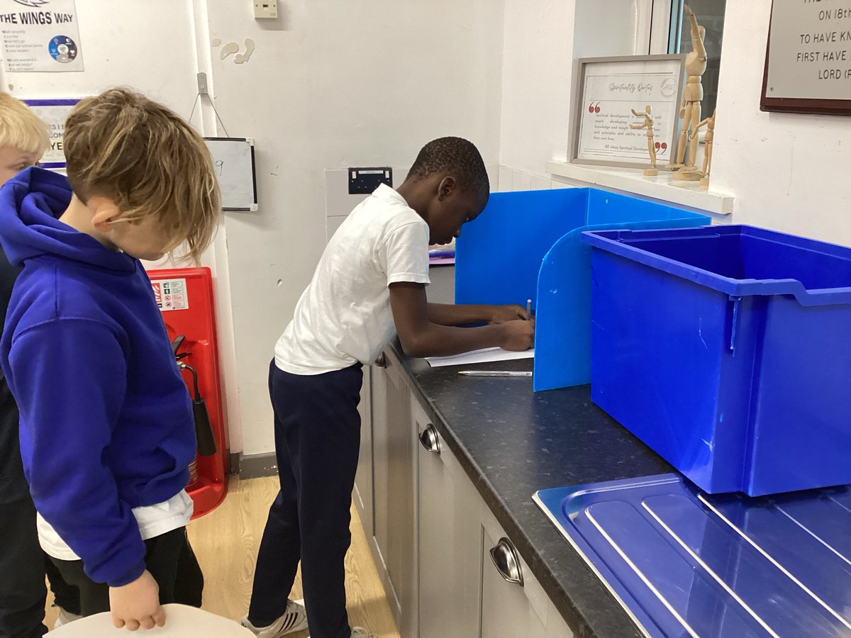 StMarksCEWigan's tweet image. In the Parliament week, a few children from Y3, who wanted to be on the School Council, presented their speeches to the class. After that, everyone voted to choose the 2 new School Council Representatives.
#creatingabetterfuture