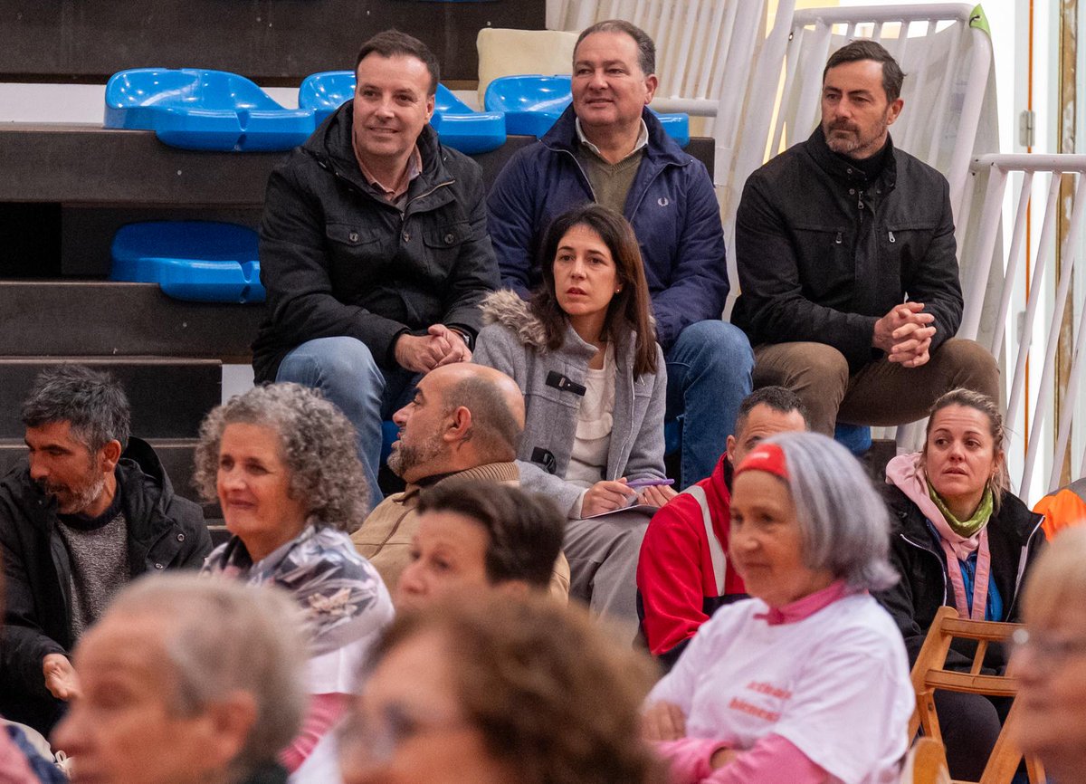 DipuHU's tweet photo. 🔷@DipuHU  de #Huelva reúne a más de 250 personas en Cortegana en la primera gran convivencia del Programa Bienestar y #Salud.

Toda la información, en la web de la provincia.

https://t.co/NjxIdX4IzT https://t.co/LXM2euPhNk