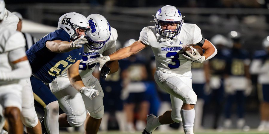 KyleNeddenriep's tweet photo. The last game of the high school football season tonight could be the best. Brownsburg and Westfield, two teams with plenty of familiarity, square off for Class 6A championship. https://t.co/vodY219DqI https://t.co/KrDSMugOc1
