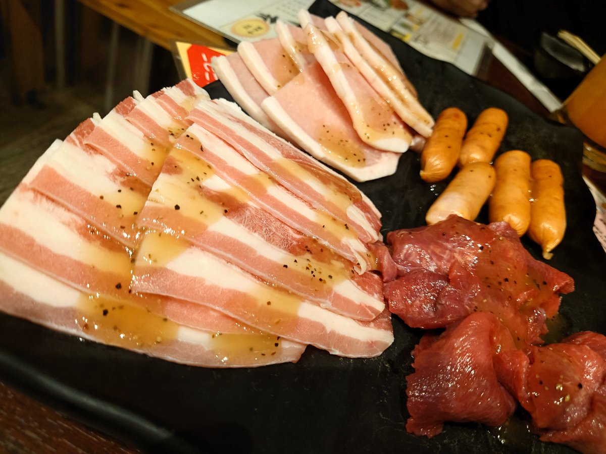 ayaneshika46's tweet image. ６年ぶりだった真夏さん推しのtoshiさん(@toshi_GinoL710s)とのサシ飲み。焼肉と中華をハシゴしました(^^)