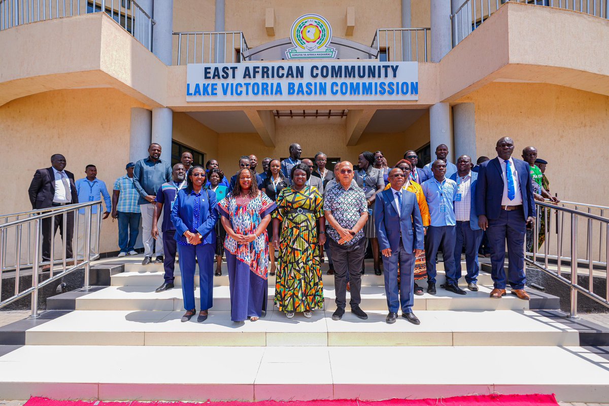 CSBeatriceMoe's tweet photo. 📍𝗞𝗶𝘀𝘂𝗺𝘂 𝗖𝗶𝘁𝘆

I had the profound honour and privilege of representing H.E. Dr. William Samoei Ruto, President of the Republic of Kenya and Chairperson of the EAC Heads of State Summit, during the official inauguration of Lake Victoria Basin Commission Headquarters in Kisumu City.

The establishment and growth of the Lake Victoria Basin Commission, one of the nine specialized institutions of the East African Community, demonstrates a collective resolve to protect a shared Lake Victoria ecosystem through joint efforts to protect biodiversity and natural habitats.

This modern headquarters, a symbol of a stronger, more integrated, and more prosperous East Africa, will serve as a centre of excellence for environmental stewardship, research, innovation, and policy leadership in the Basin.

The construction of the ultra-modern Maritime Regional Coordination Centre in Ilemela, Mwanza, is now complete and ready for commissioning. The Centre is fully equipped with advanced marine communication systems and will significantly strengthen safety, coordination, and emergency response across the lake.

And in Kisumu, the construction of the Maritime Rescue Coordination Centre is progressing well.

On behalf of H.E President Dr. William Ruto, my gratitude goes to all the EAC Partner States, the EAC Secretariat, under the leadership of H.E. Veronica Nduva, Executive Secretary, Dr. Masinde Bwire, and his team at LVBC, Ministry of Public Works, County Government of Kisumu and all the development partners for working together in delivering this magnificent facility.

EAC Deputy Secretary General Hon. Andrea Aguer Ariik Malueth, Kisumu Deputy Governor Dr. Mathew Ochieng Owili, County Commissioner Benson Leparmorijo, Kisumu Town East MP Hon. Shakeel Shabbir Ahmed and Heads of EAC Institutions were present among other dignitaries.