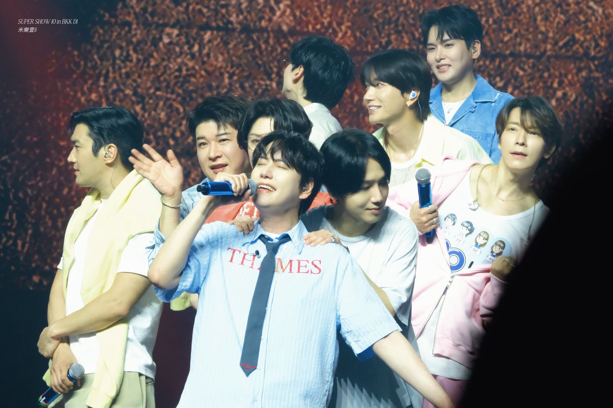 💙
#SUPERJUNIOR 
#슈퍼주니어
#SUPERSHOW10
#SS10_in_BKK_D1
#Leeteuk
#Heechul
#Yesung
#Shindong
#Eunhyuk
#Siwon
#Donghae
#Ryeowook 
#Kyuhyun