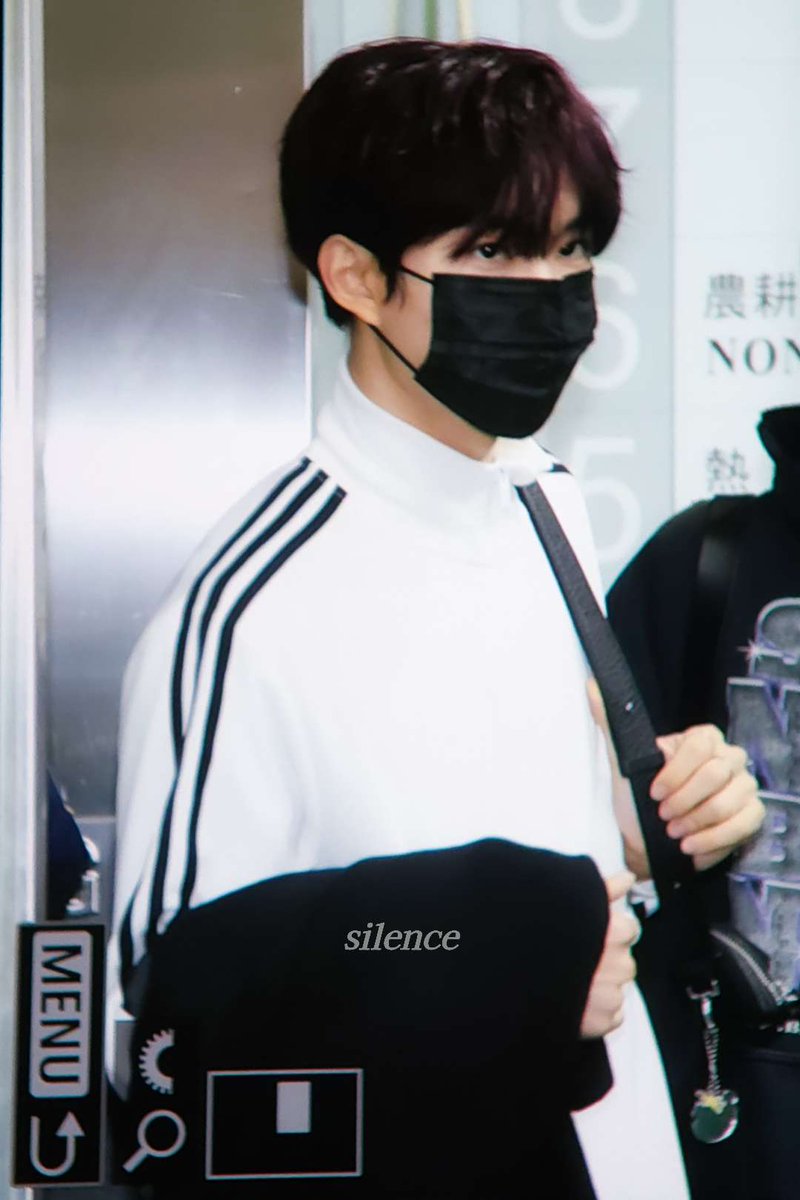 251129
#김건우 #KIMGEONWOO
#알파드라이브원 #ALPHADRIVEONE #ALD1