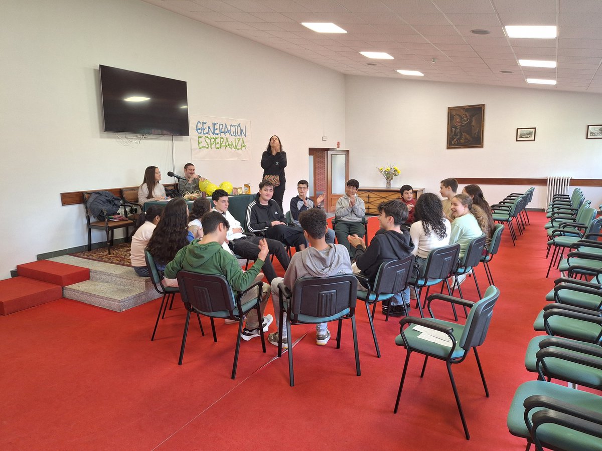 Pasio_Santander's tweet photo. Generación #Esperanza ya está en Las Presas para la convivencia junto a la parroquia de Mieres

Conociéndonos, jugando y ahora nos toca la #Penitencial

#Pasionistas #Santander #Cantabria #PastoralJuvenil https://t.co/T4hjP3Us9m