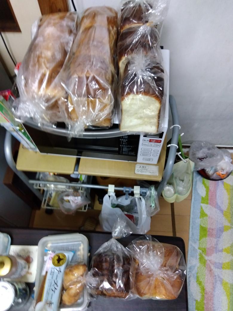 Unryu5Unryu's tweet image. ウチは、パン屋ぢゃないんだよ…
シリーズ