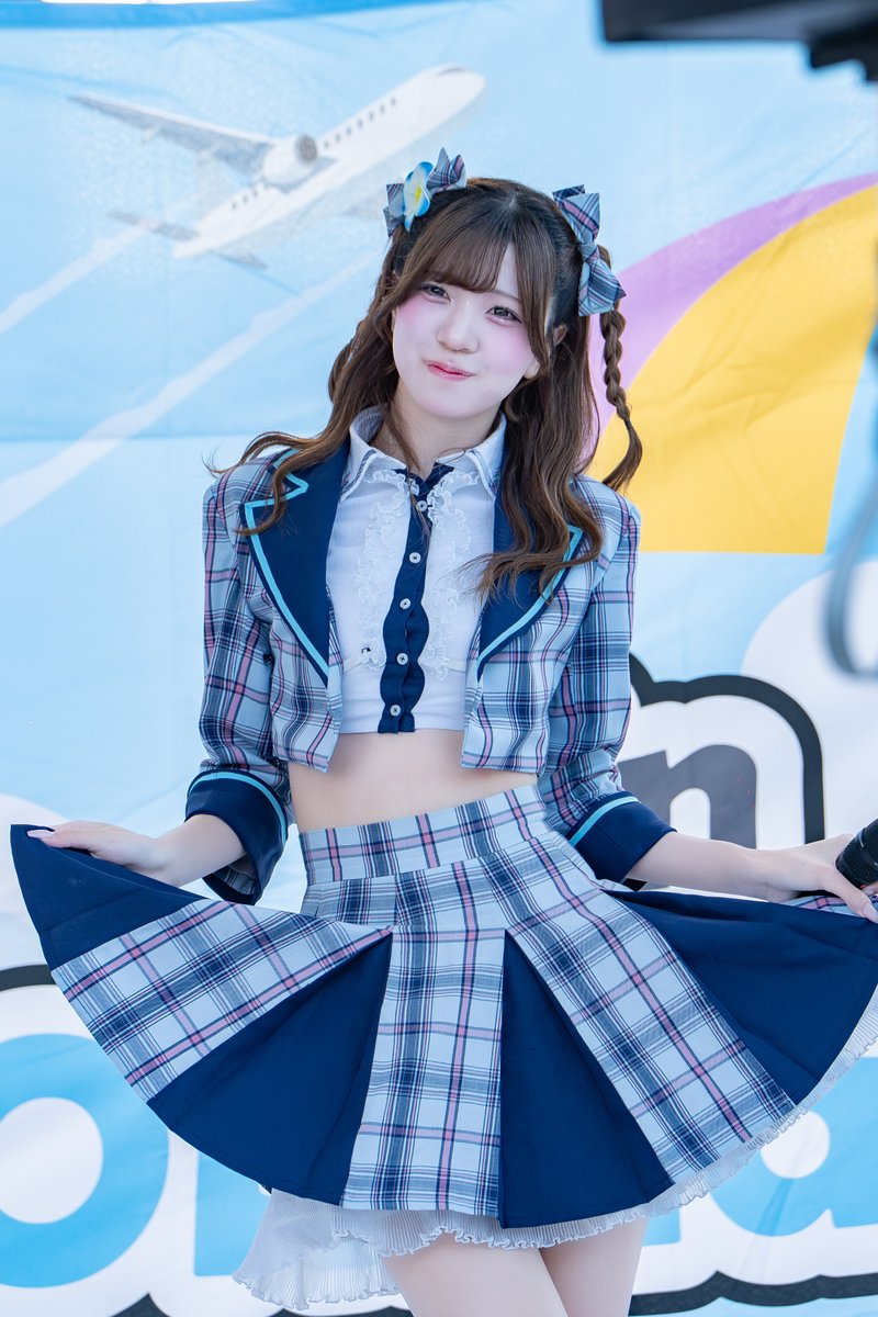 2025/11/29(土)
#プエラの絶対値👧⤴️
最年少 高身長女子
マリンブルー担当💙
#海凪りお(みなぎ･りお)⛵️さん
17歳のお誕生日🎂
おめでとうございます🎉
益々のご活躍を期待してます(((o(*ﾟ▽ﾟ*)o)))

#プエラいいぞ と思った方は
明日の海凪りお生誕祭にも是非！
ライブ撮影@たんちゃんねる