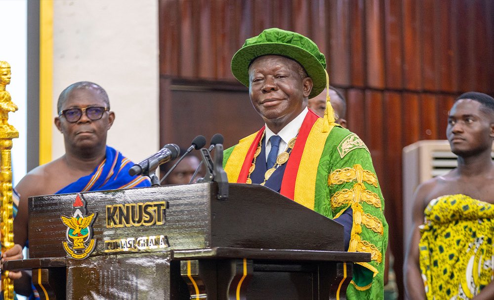 CampusHypeCrew's tweet image. The Chancellor of the Kwame Nkrumah University of Science and Technology (KNUST), Otumfuo Osei Tutu II, has commended the government for reaffirming its commitment to completing the KNUST Teaching Hospital. He welcomed the release of GH¢46 million and US$38 million through the…