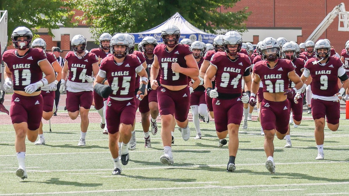 Game Day! 

NCAA Division III Championships Second Round.

<a href="/UWLEagleFB/">UW-La Crosse Football</a> at Hope College (Mich.).

Go Eagles! #asaneagle

📍Holland, Mich. (Ray and Sue Smith Stadium)
⏰ 11 a.m.
📺 espn.com/watch/?redirec…
📻wktysports.com
📊athletics.hope.edu/sidearmstats/f…