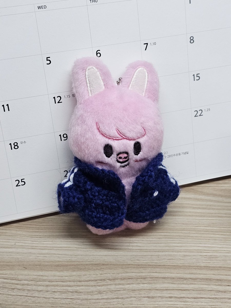 #이벤트 #rt
지금 순덕돼서 뭐라도 하고 싶은데 잔고 0원에 가진건 실, 바늘, 손 두개 뿐이라

«멘션에 스키즈 마마 대상 축하해주신 3분» 뽑아서 뜨개질로 원하시는 
스키주 옷이라도 떠드릴게요....🥺🥺

ex) 스키즈 마마 대상 축하해♡