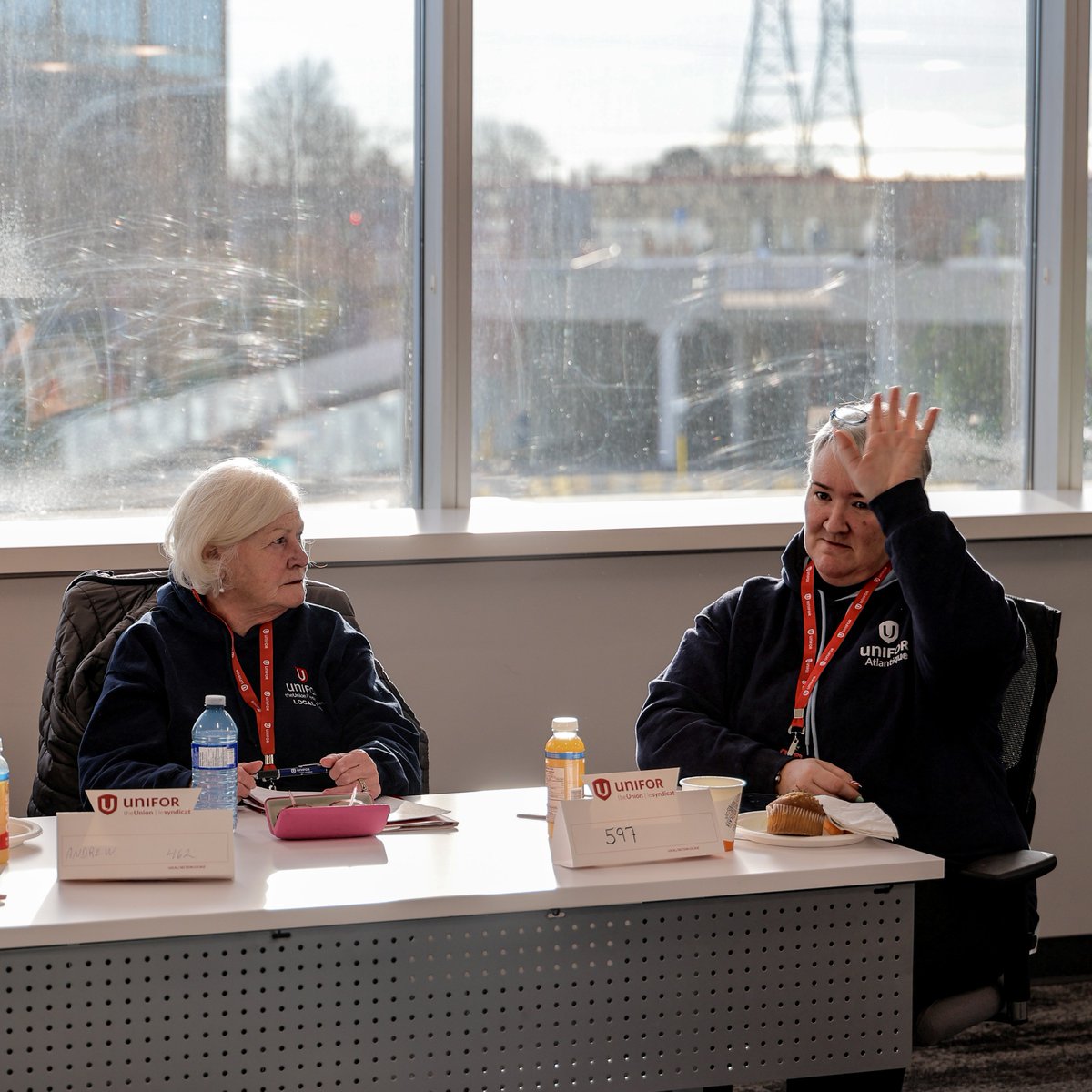 UniforTheUnion's tweet image. Day 2 of our #Unifor Warehousing Strategy Meeting is underway and members are fully engaged. From sector profiles to pension trends and workplace reports, delegates are digging into real issues and building momentum for stronger standards across the supply chain. #cdnpoli #canlab