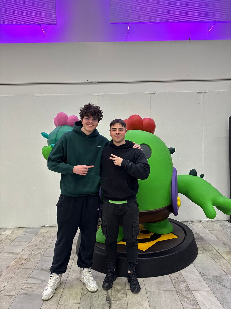 with the goat 😮‍💨 <a href="/LeNaaain/">TH LeNain</a>