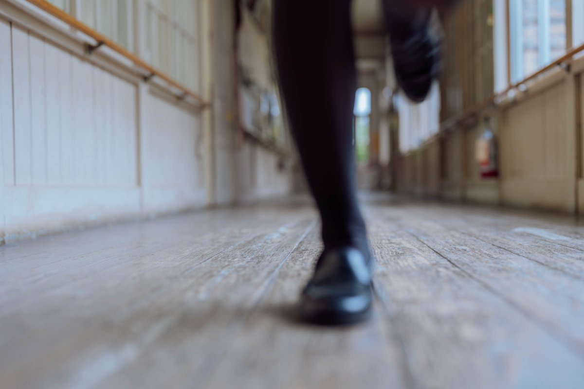 model:つむぎさん(<a href="/qn_la/">紬 (つむぎ)</a>)

AM8:19(朝のHR開始まであと1分)